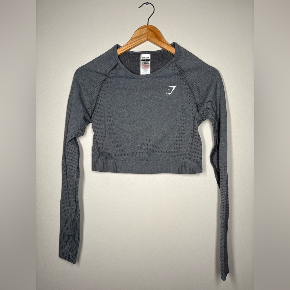 Gymshark Strong Gray Long Sleeve Cropped Seamless Women's Workout Top - Picture 3 of 6
